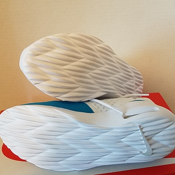 Nike Women Air Max Sasha Gymnastics Shoes 8.5 NWT - Picture 6 of 8